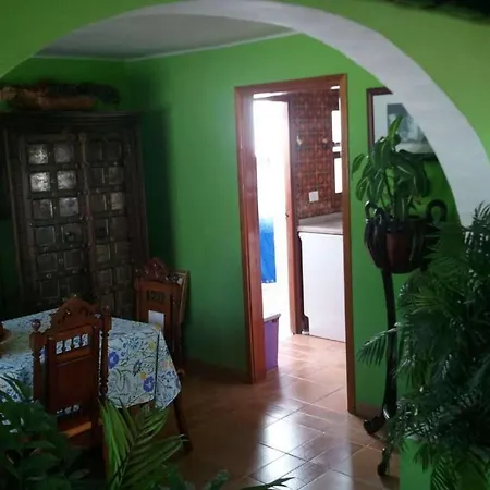 Sleeps 6 Pool Wifi Villa