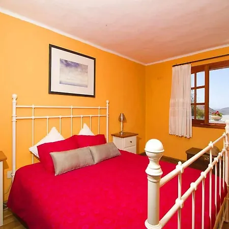 Sleeps 6 Pool Wifi Villa *