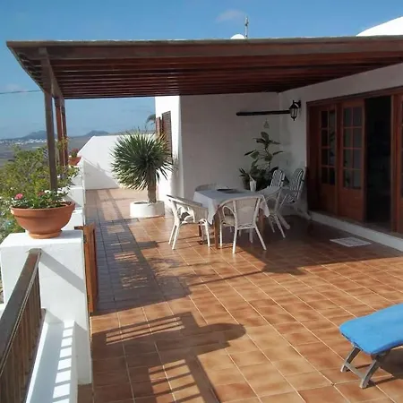 Sleeps 6 Pool Wifi Villa