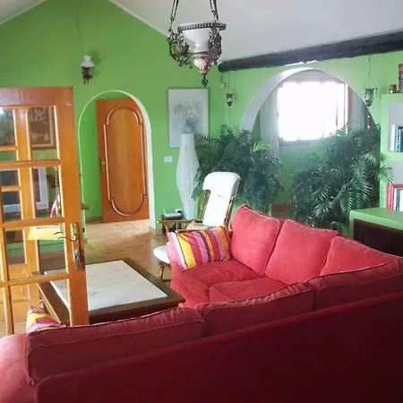 Sleeps 6 Pool Wifi * Nazaret