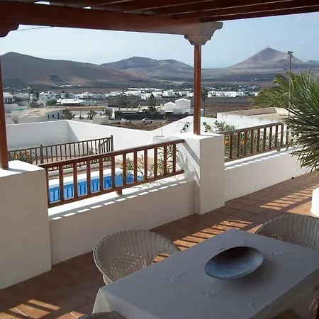 Sleeps 6 Pool Wifi Villa