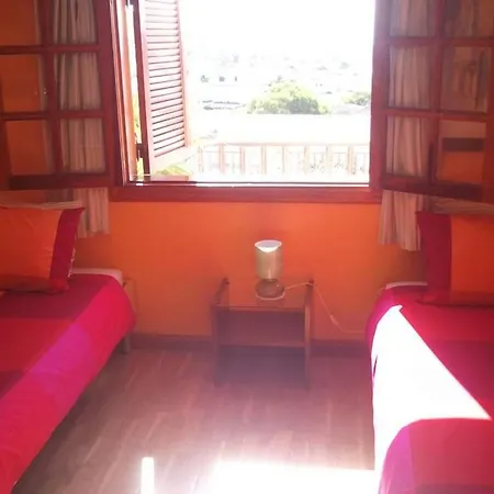 Villa Sleeps 6 Pool Wifi Nazaret