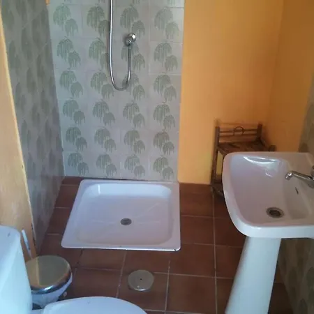 Sleeps 6 Pool Wifi Villa *