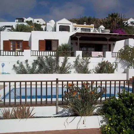 Sleeps 6 Pool Wifi Villa Nazaret