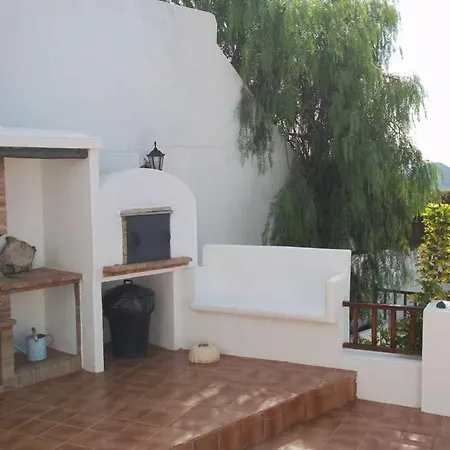 Sleeps 6 Pool Wifi Villa *